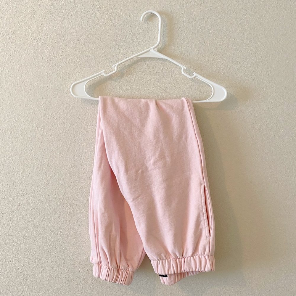 Brandy Melville light pink rosa sweatpants